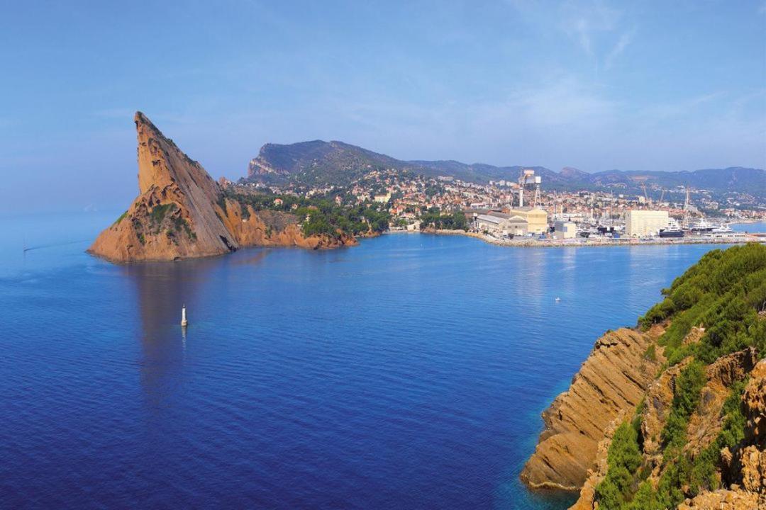 Apartmán 2 Pieces Avec Grande Terrasse La Ciotat Exteriér fotografie